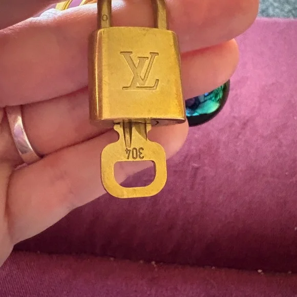 Louis Vuitton lock and key on a Multicolor Cherry Keychain - Picture 3 of 3